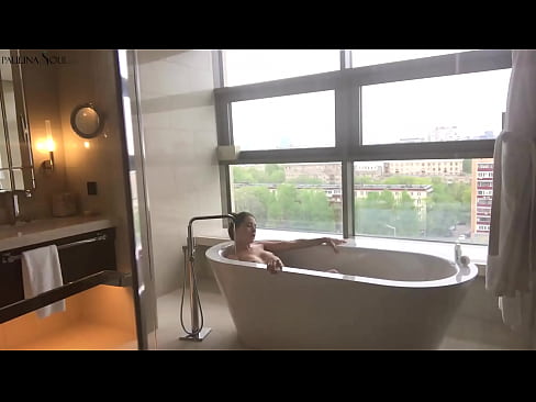 ❤️ Valtava babe runkkaa intohimoisesti pilluaan kylpyhuoneessa ❤️❌ Porno at porn fi.robosexshop.ru ❤