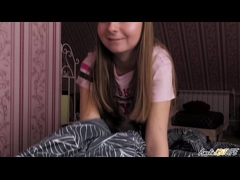 ❤️ Blondi imee hänen BFF:nsä syvälle ja saa spermaa suuhunsa ❤️❌ Porno at porn fi.robosexshop.ru ❤